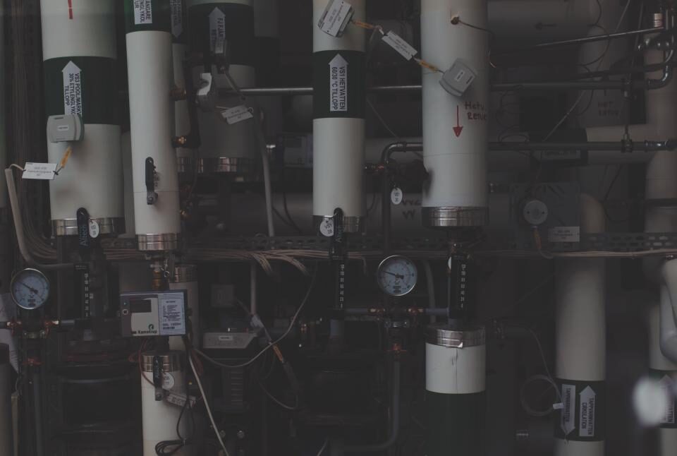 Cadrans et instruments de mesure d'une installation